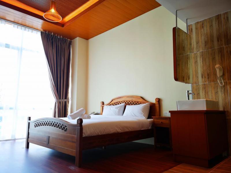 Top Holiday Hotel Seri Kembangan Eksteriør billede