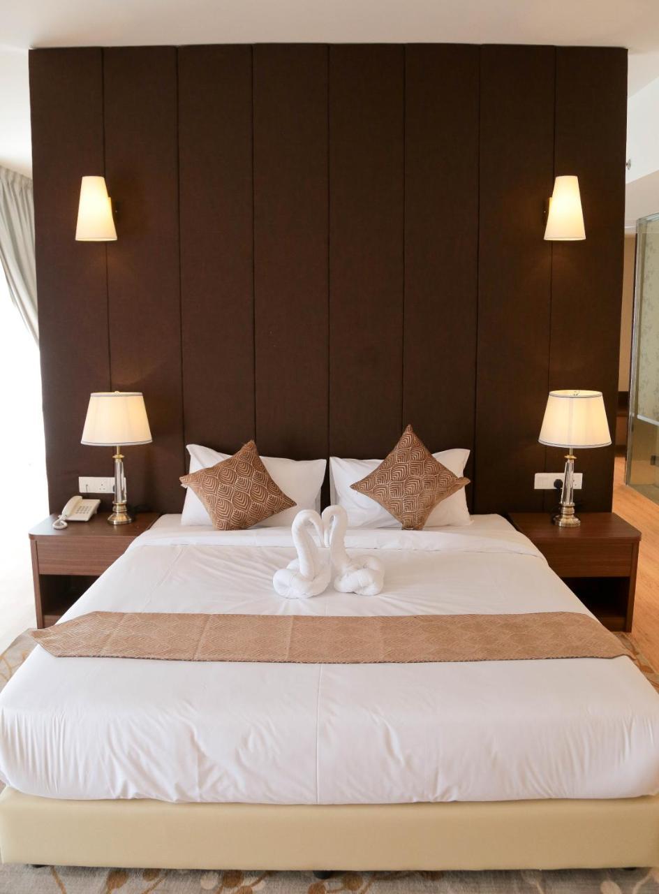 Top Holiday Hotel Seri Kembangan Eksteriør billede