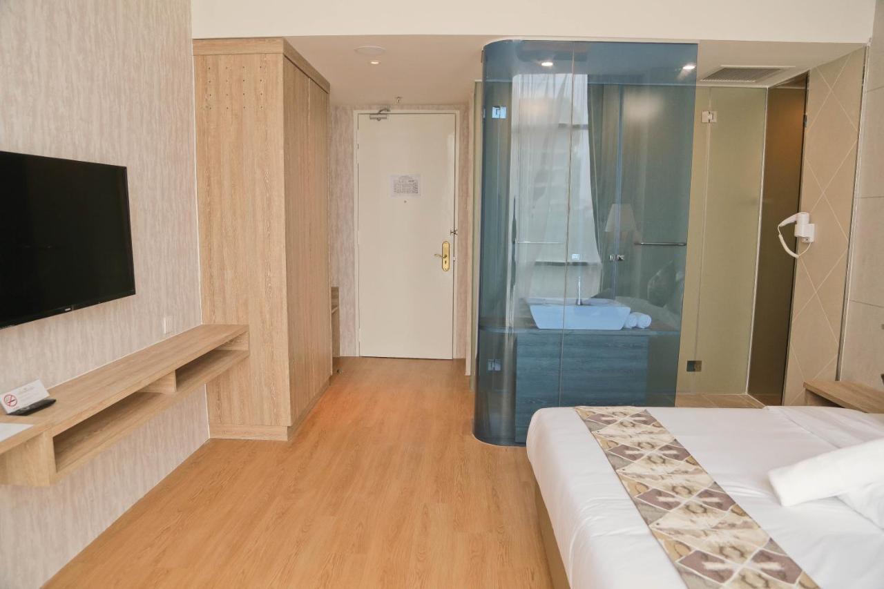 Top Holiday Hotel Seri Kembangan Eksteriør billede
